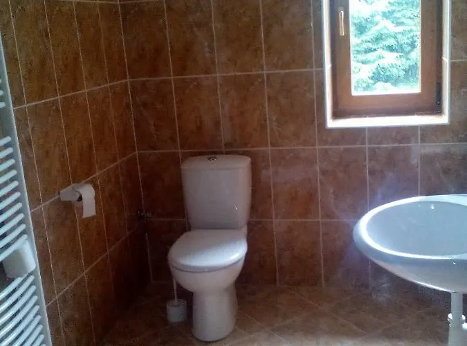 U Novych Pratel Konukevi Lichkov